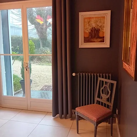 Cote Remparts Guest house *